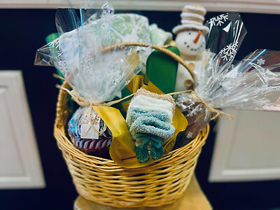SNUGGLES GIFT BASKET