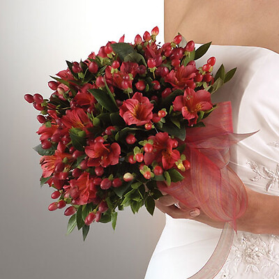 Alstroemeria &amp; Hypericum Bouquet